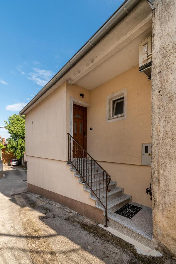 Apartman Palada Zminj Экстерьер фото